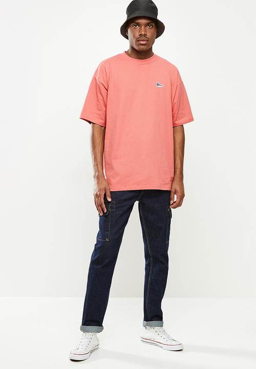 Converse - Converse chuck taylor sneaker patch graphic tee - terracotta pink