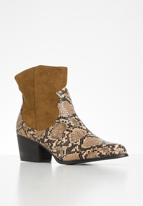 Seduction - Western ankle boot - brown