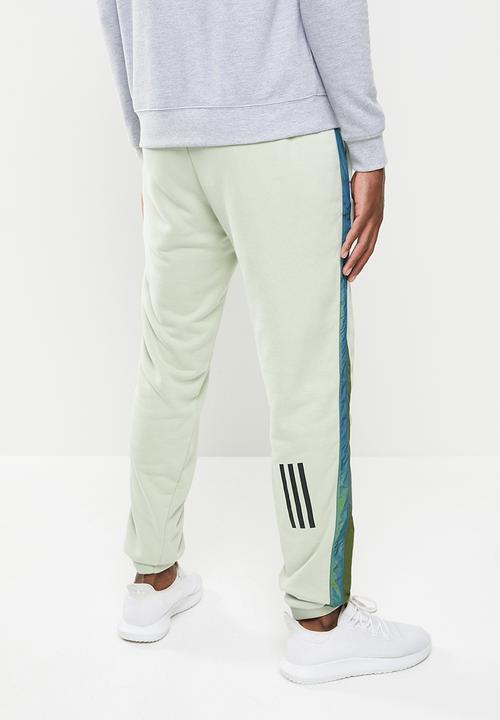 adidas Performance - Bosc pants - light green 