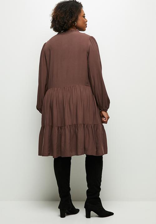 MILLA - Peached woven piecrust tiered mini dress - brown