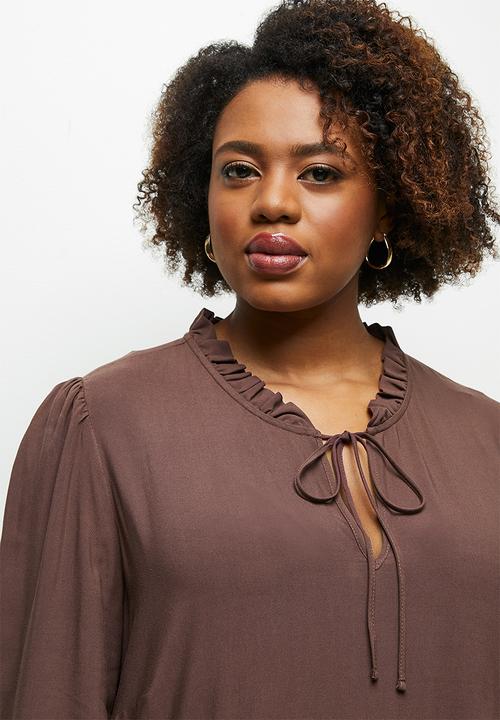 MILLA - Peached woven piecrust tiered mini dress - brown