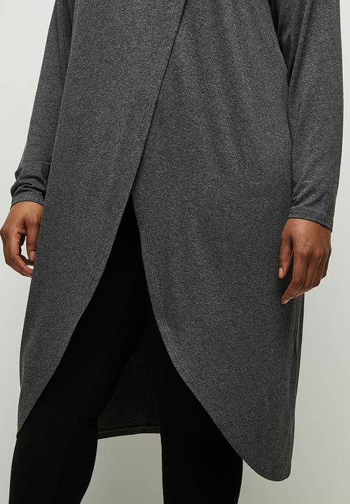 edit Plus - Longline wrap front tee - charcoal