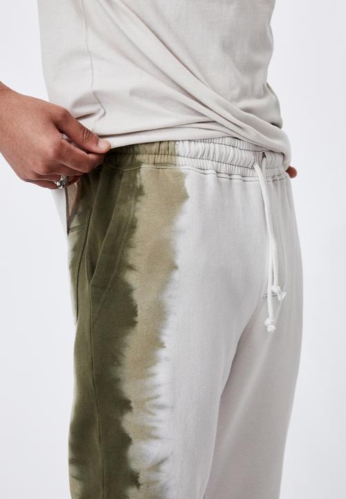 Cotton On - Trippy slim trackie - military/moss stone dip dye
