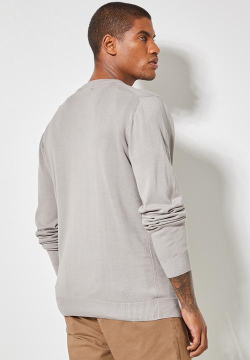 Superbalist - Basic vee neck slim fit knit - light grey