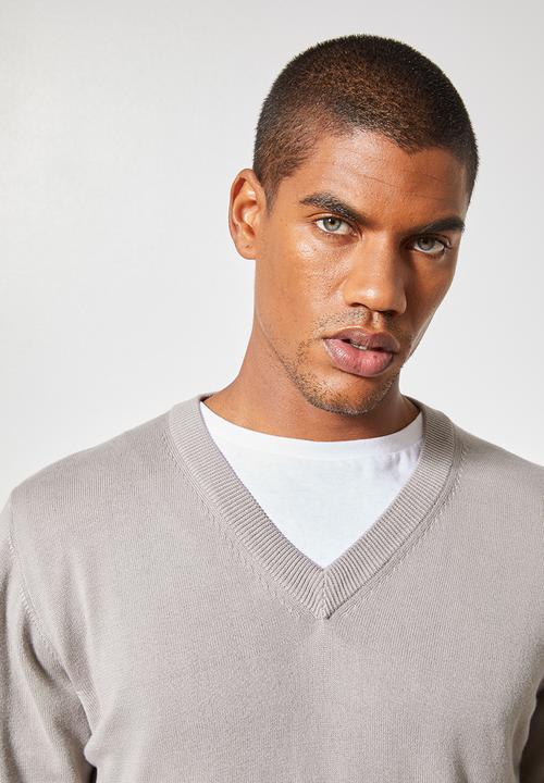 Superbalist - Basic vee neck slim fit knit - light grey