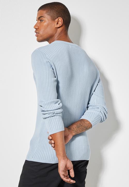 Superbalist - Slim fit ribbed crew neck knit - pale blue