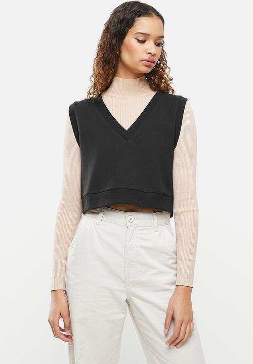 Blake - Sleeveless cropped vest - black