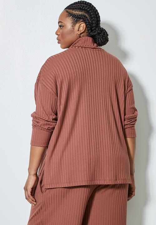 Superbalist - Roll neck soft touch top - dark pink