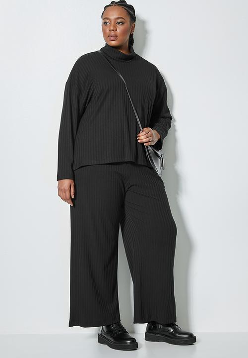 Superbalist - Roll neck soft touch top - black