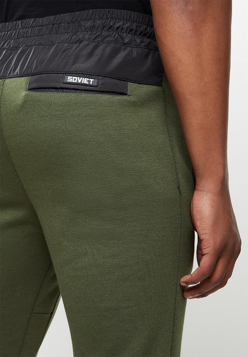 SOVIET - Harden track pants - olive