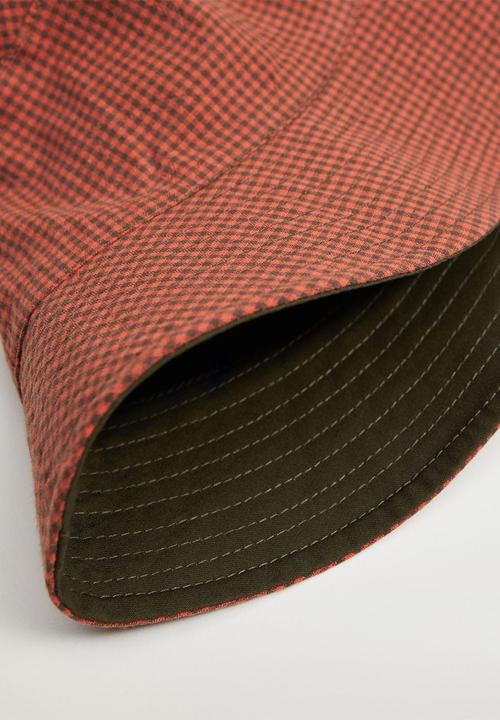 MANGO - Bucket hat - khaki & orange 