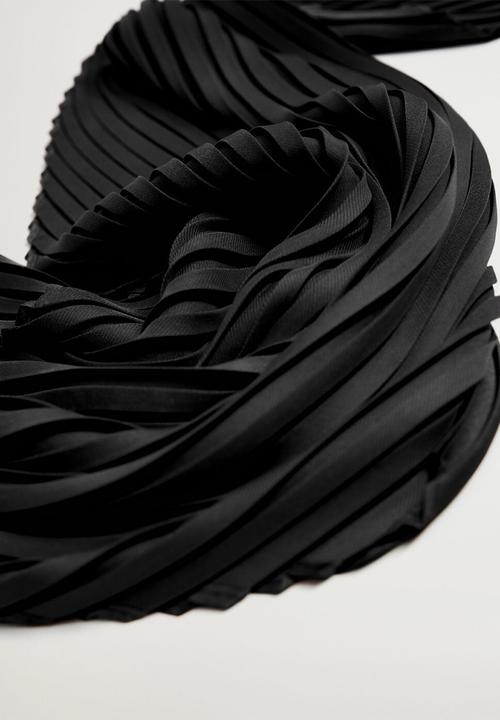 MANGO - Plain neck scarf -  black