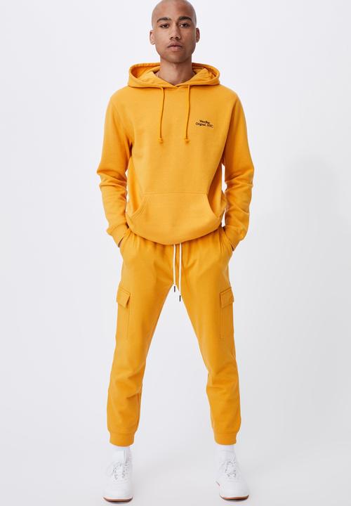 Cotton On - Trippy slim trackie cargo - yellow