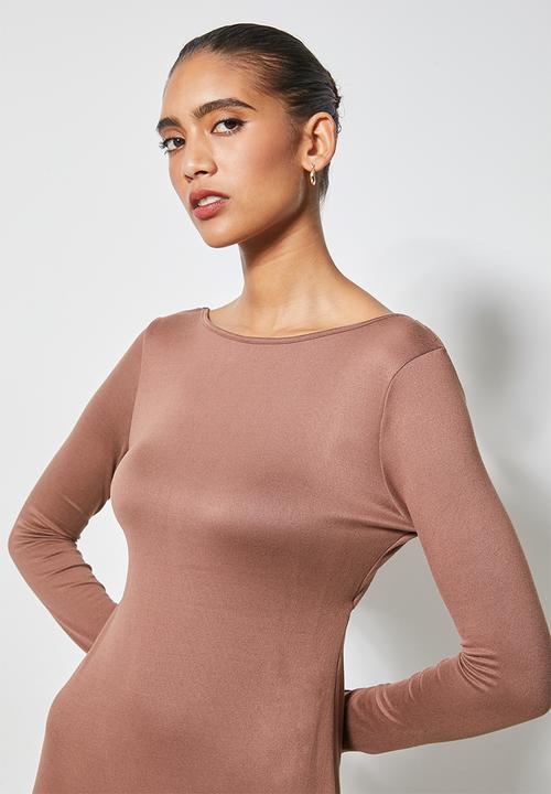 VELVET - Cut out back column midi dress - cognac