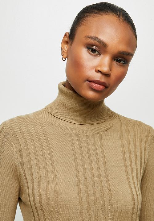 edit - Basic ribbed polo neck - brown