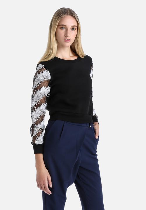 Lavish Alice - Feather Embroidered Sweater