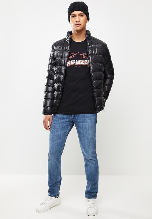 Wrangler - Mountain scope tee - black