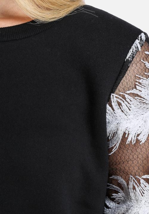 Lavish Alice - Feather Embroidered Sweater