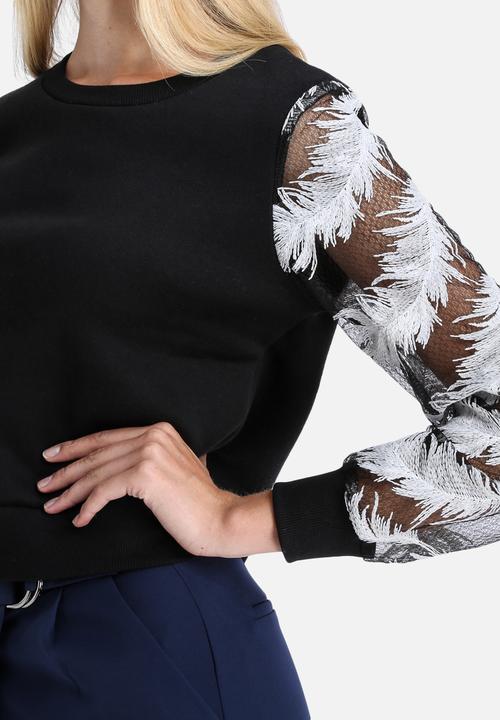 Lavish Alice - Feather Embroidered Sweater