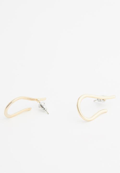 Superbalist - Abstract stud earrings - gold