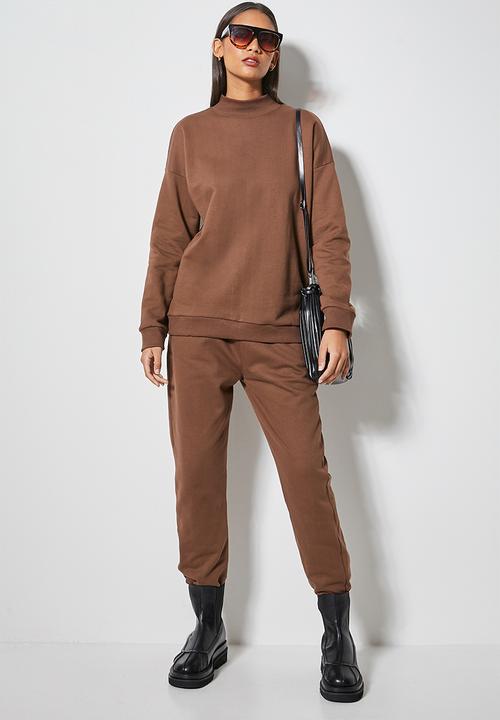 Superbalist - Funnel neck sweat - chocolate