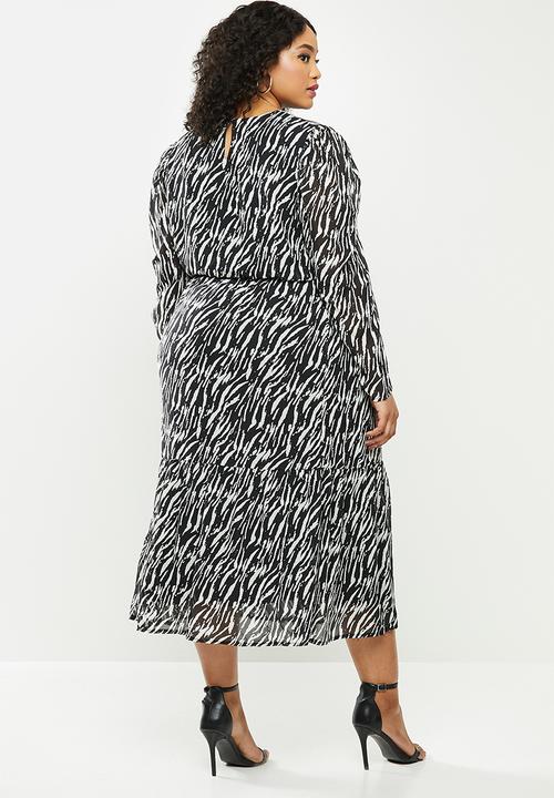 Missguided - Plus puff sleeve midi smock dress zebra - black & white 