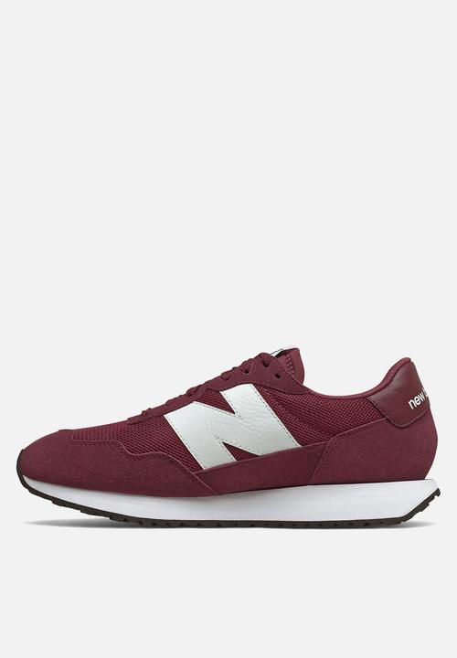 New Balance  - 237 - burgundy