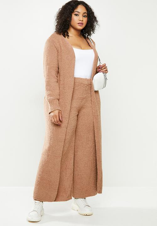 Missguided - Plus popcorn maxi cardigan co ord - brown 
