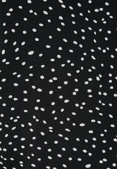 Superbalist - Long sleeve maxi tiered dress - black & white 