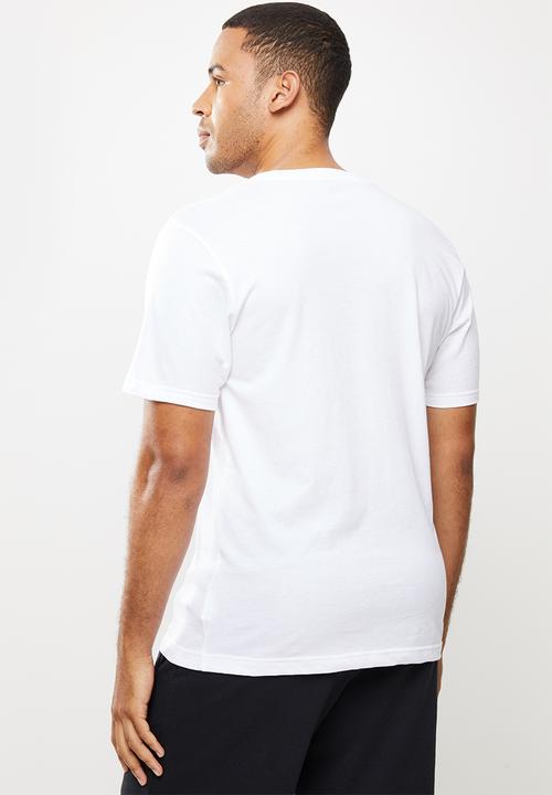 New Balance  - Nb classics core logo tee - white