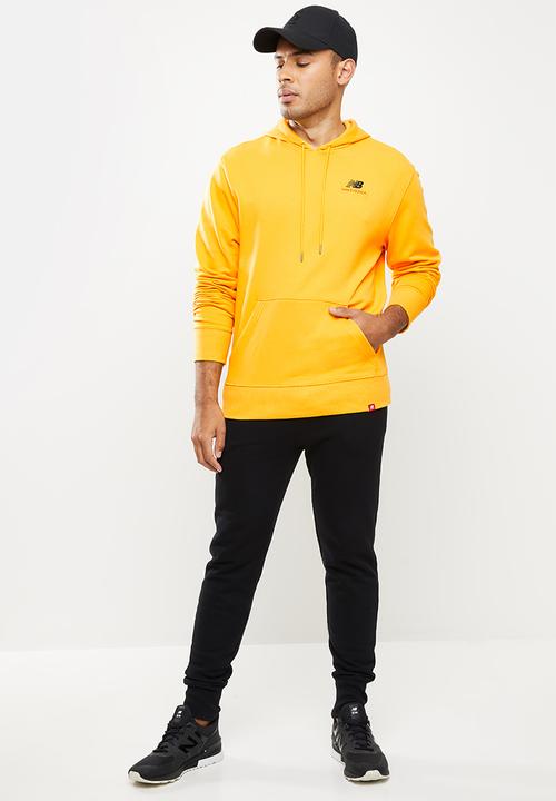New Balance  - Nb essentials embroidered hoodie - yellow