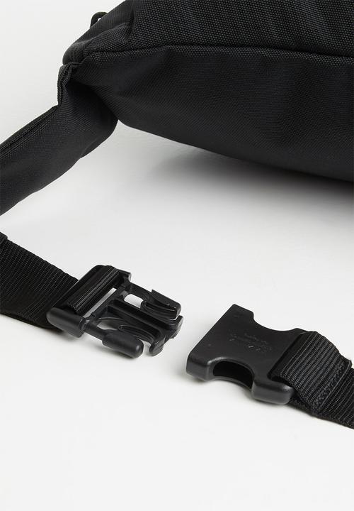 JanSport - Recycled waistpack - black