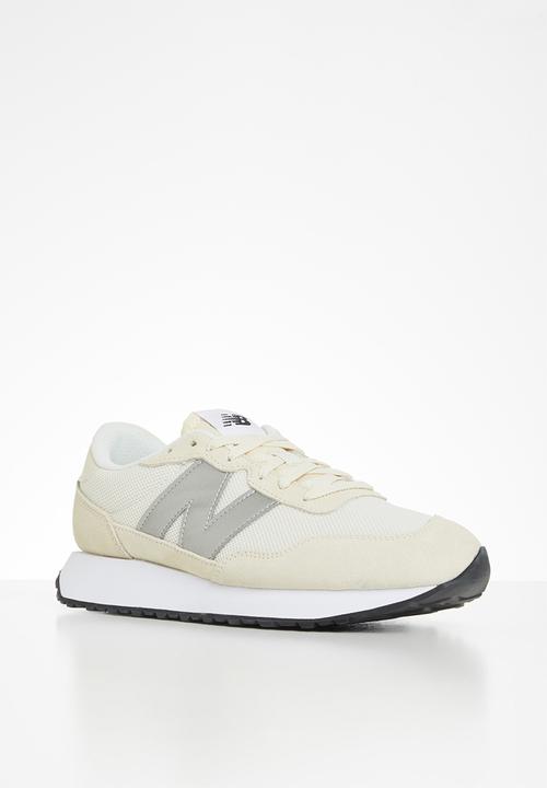 New Balance  - 237 - sea salt (108)