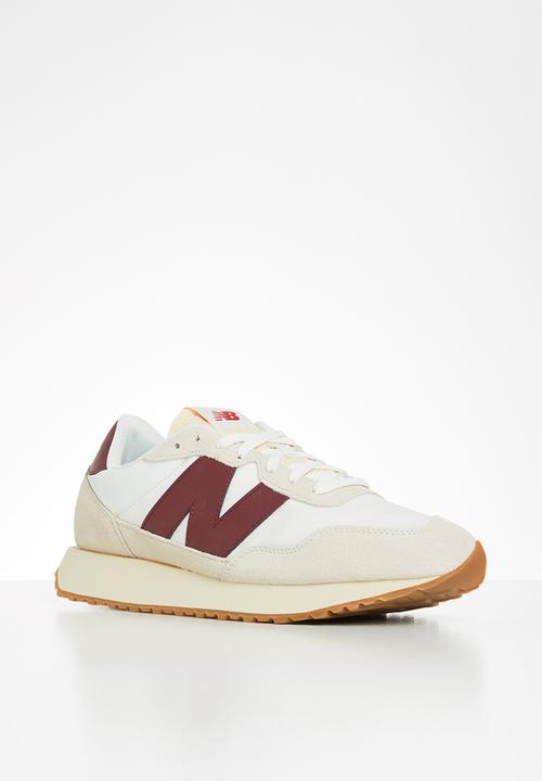 New Balance  - 237 - white & burgundy