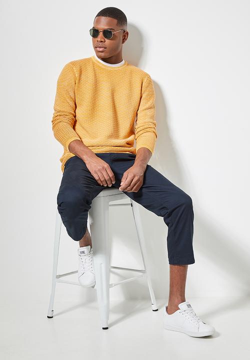 Superbalist - Enzyme wash crew neck - yellow