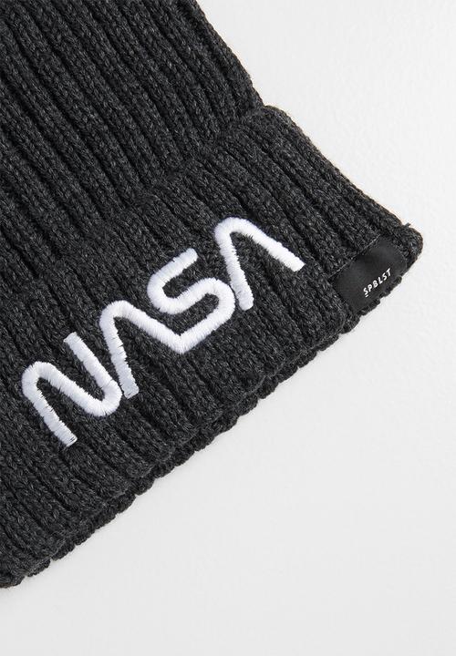 Superbalist - Nasa logo ribbed beanie - grey