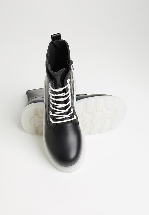 Plum - Dynasty combat boot - black