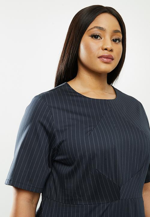 AMANDA LAIRD CHERRY - Plus mhlali dress -  navy & white 