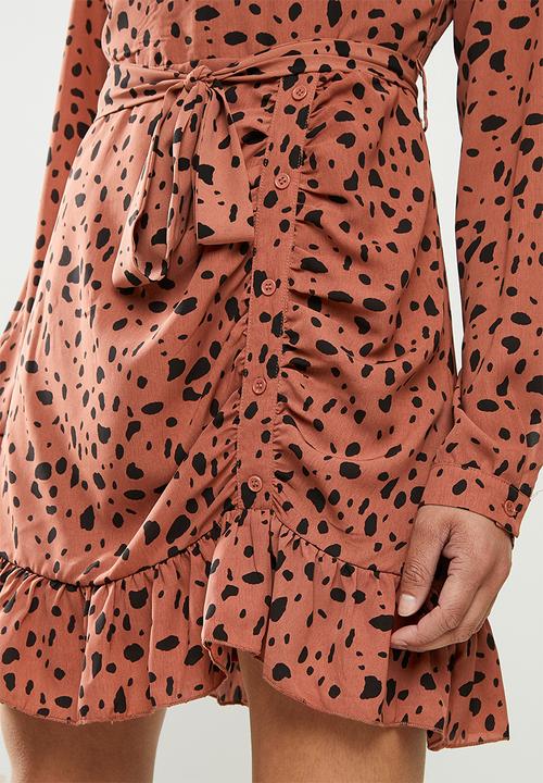 Missguided - Ruched side tea dress dalmatian - rust & black 