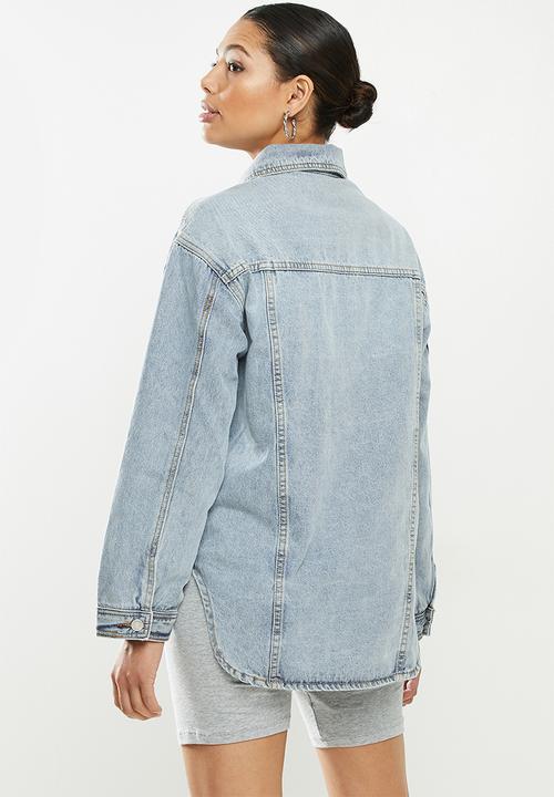Missguided - Oversized curve hem denim shirt jacket - light blue