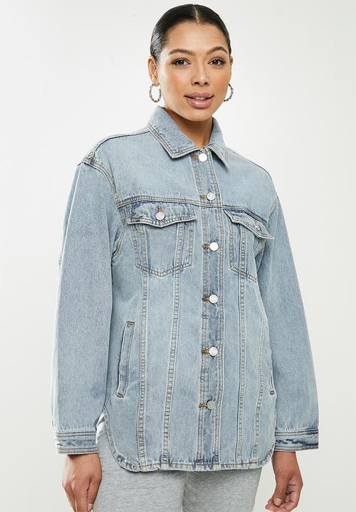 Missguided - Oversized curve hem denim shirt jacket - light blue