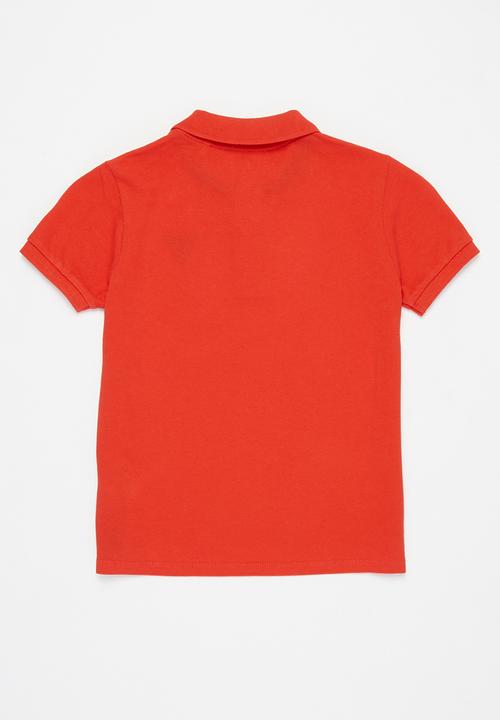 GUESS - Core embroidery golfer - red