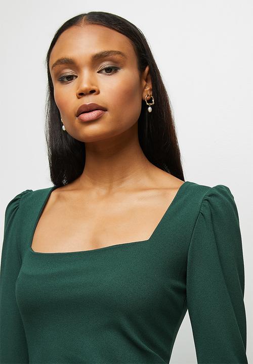 MILLA - Knit square neck dress with tucks - green