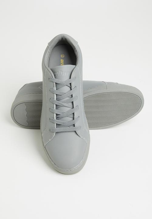 Urban - Mens urban common projects sneaker - grey