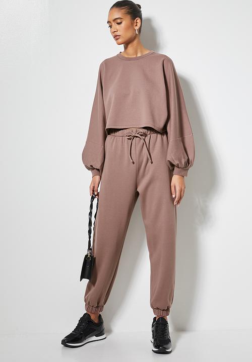 VELVET - Cropped fleece sweatshirt dollman sleeve - brown 