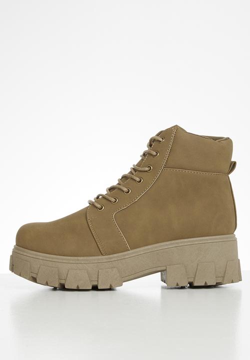 Seduction - Chunky combat boot - taupe