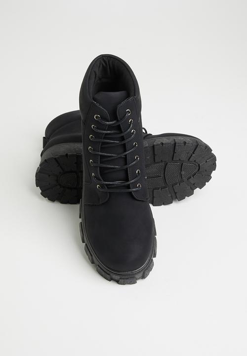 Seduction - Chunky combat boot - black