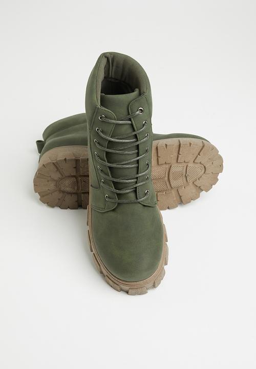 Seduction - Chunky combat boot - olive