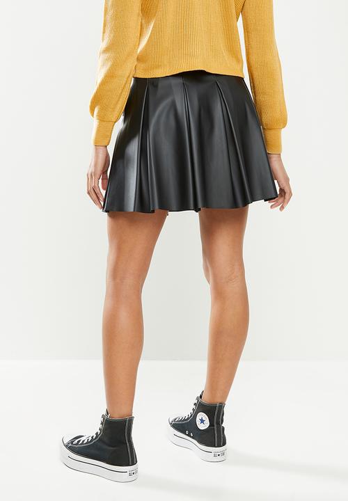 Blake - Pleated pu tennis skirt - black