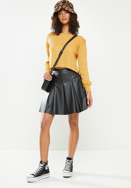 Blake - Pleated pu tennis skirt - black
